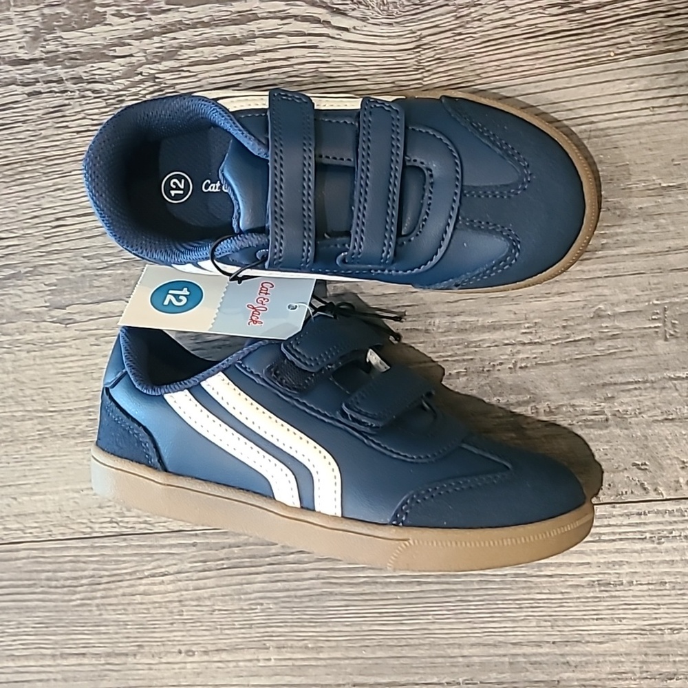 Cat & Jack Dakota Sneakers - Navy and White Size 12 - Picture 3 of 4